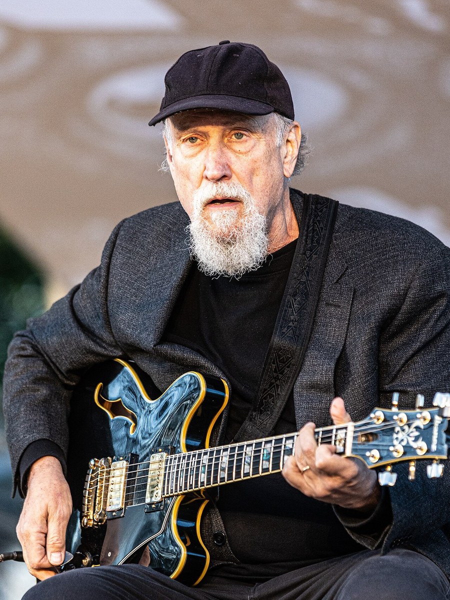 Retrato de John Scofield